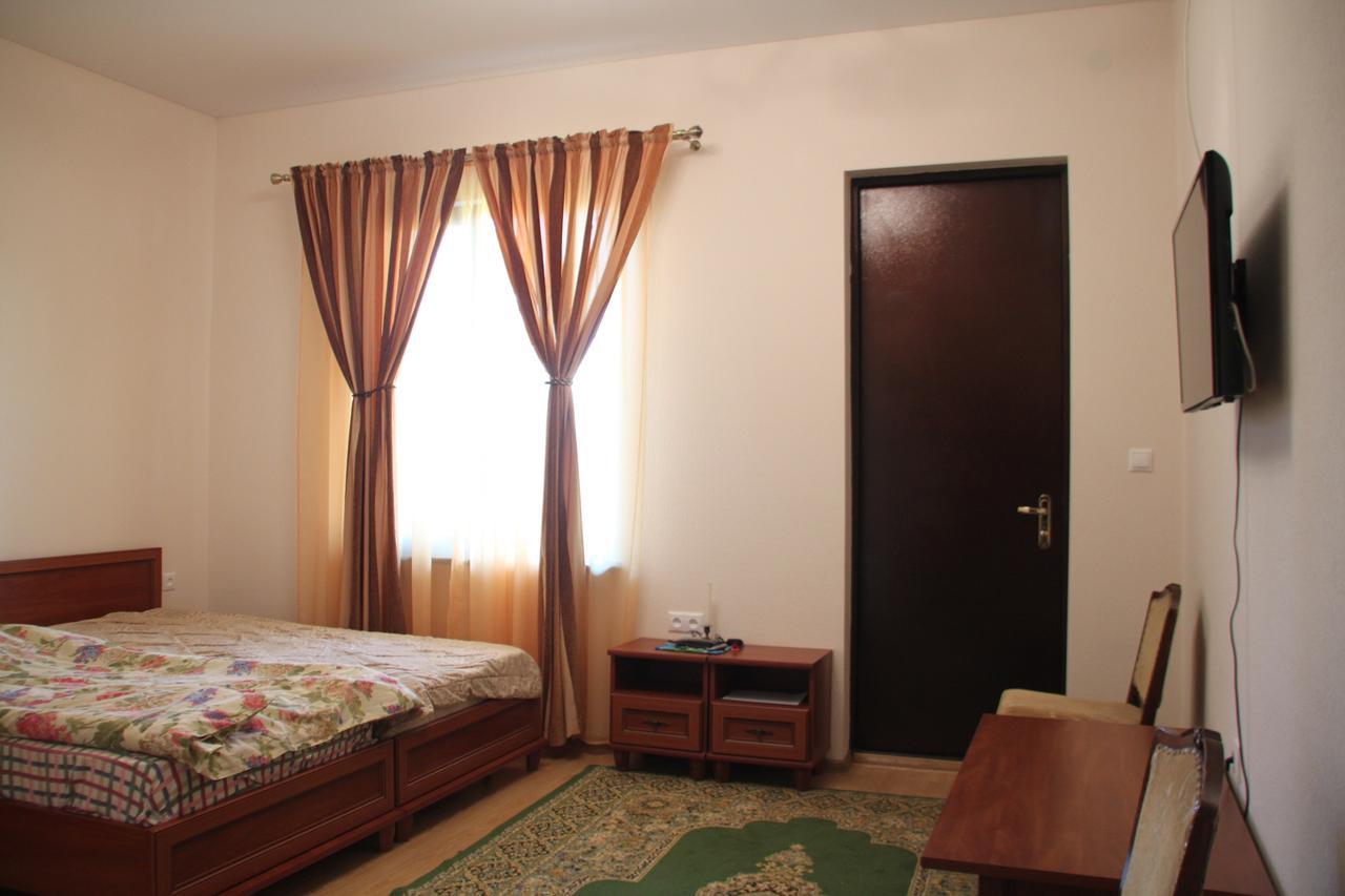 Амрапха Hotel Gudauta Kültér fotó